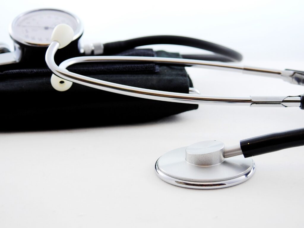 stethoscope-1584223.jpg
