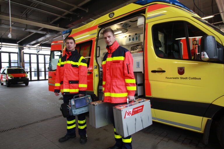 Notfallsanitäterausbildung bei der Berufsfeuerwehr Cottbus