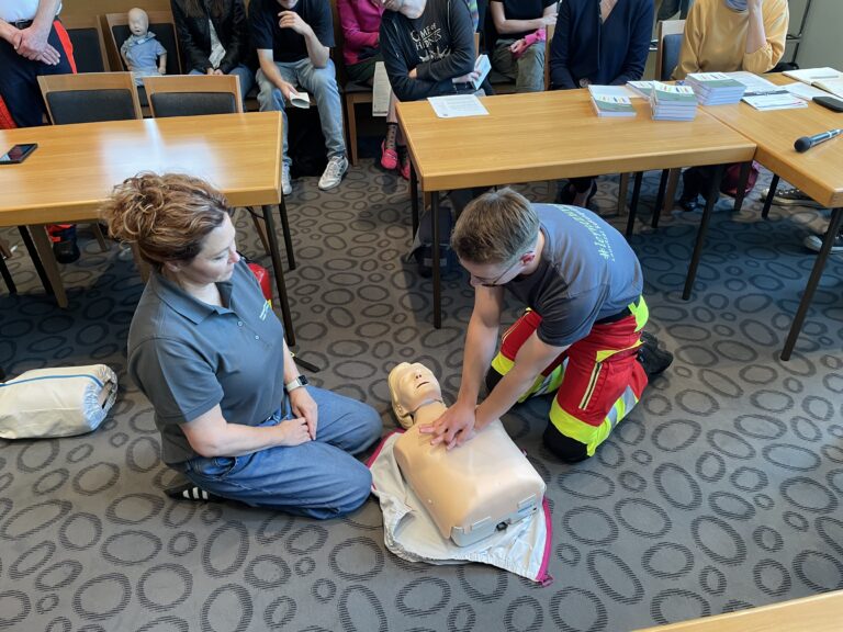 Übung einer Wiederbelebung