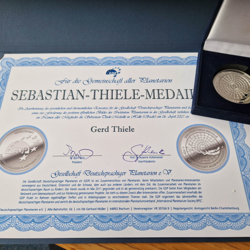 Sebastian-Thiele-Medaille für Cottbuser Planetariums-Chef