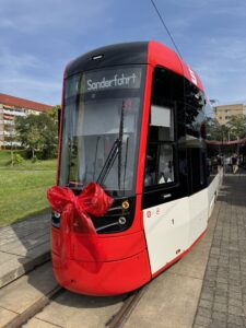 Inbetriebnahme der neuen Straßenbahnen